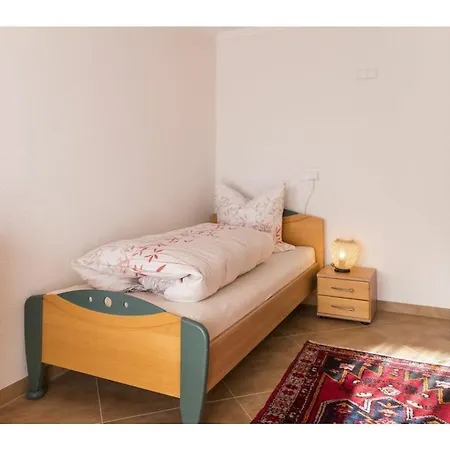 With 3 Bedrooms בית נופש *