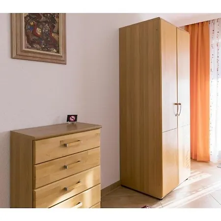With 3 Bedrooms בית נופש
